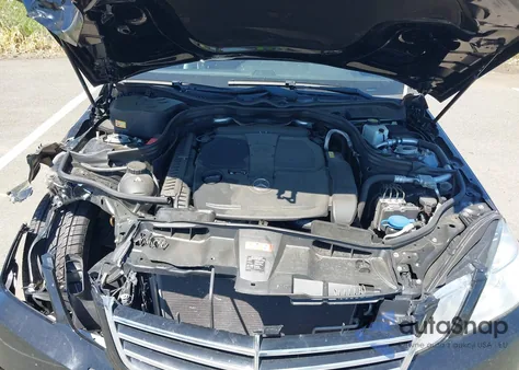 2013 Mercedes-Benz E 350 4Matic из США, поврежденный, VIN WDDHF8JB3DA766424